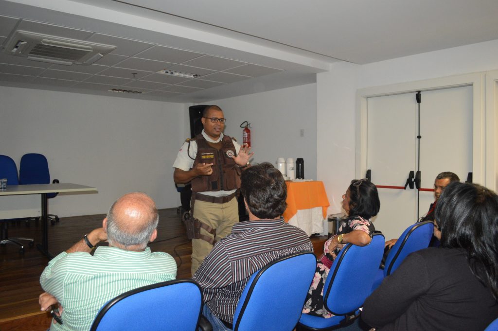 Major Gabriel Neto também falou durante o workshop Foto: Niassa Jamena/Sintaj
