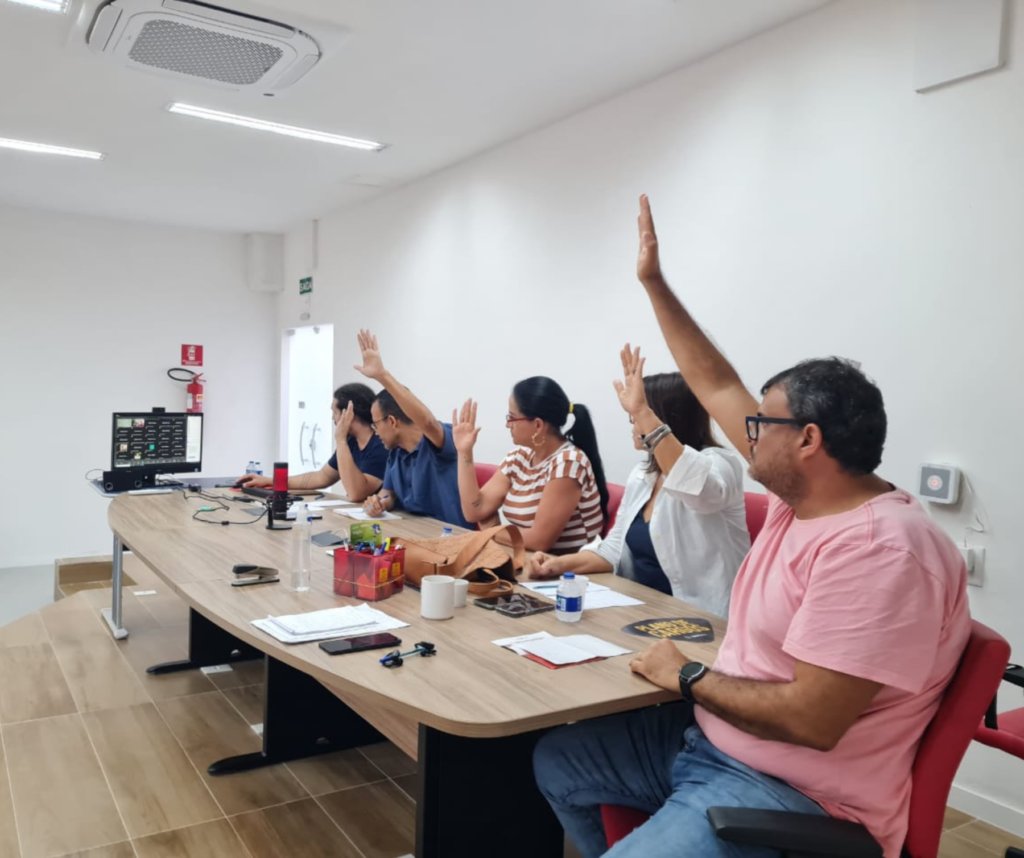 EMPRÉSTIMO DO FUNDO DE GREVE PARA SERVIDORES(AS) QUE TIVERAM CORTE DE PONTO É APROVADO EM ASSEMBLEIA