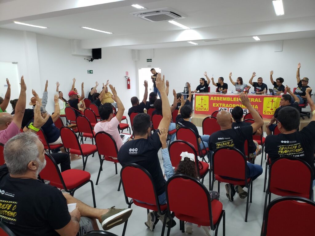 CATEGORIA DO SINTAJ MANTÉM A GREVE E APROVA NOVAS MOBILIZAÇÕES