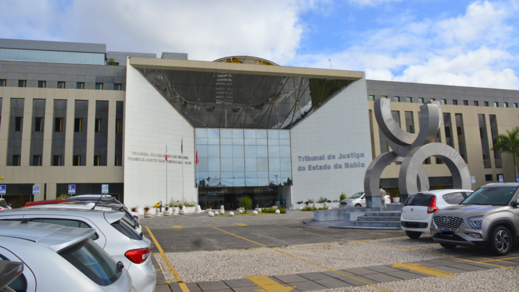 TJBA SE MANIFESTA SOBRE CONSULTA DO SINTAJ E MANTÉM VEDAÇÃO A ATIVIDADES EMPRESARIAIS DE SERVIDORES
