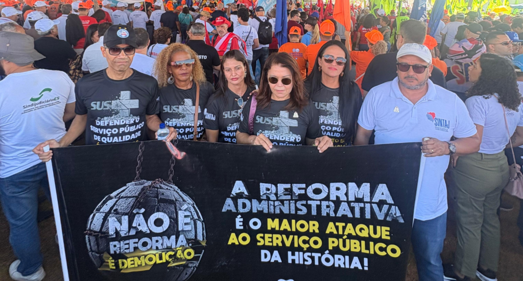 “NÃO À REFORMA ADMINISTRATIVA”: SINTAJ DEFENDE BANDEIRA DO SERVIÇO PÚBLICO  DURANTE MARCHA EM BRASÍLIA