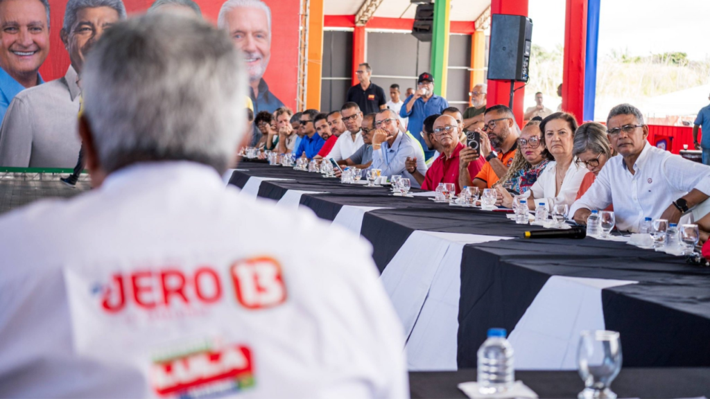O SINTAJ E MAIS DE 70 ENTIDADES SINDICAIS ENTREGAM PAUTA UNIFICADA DE REIVINDICAÇÕES AO GOVERNADOR JERÔNIMO RODRIGUES