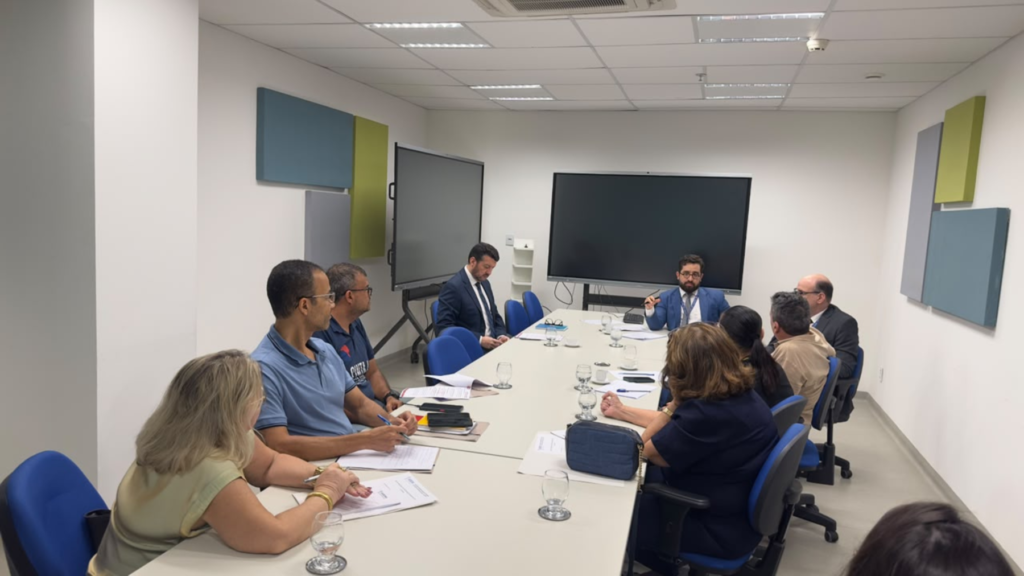 MESA DE NEGOCIAÇÃO COM PRESENÇA DO SINTAJ DEBATE ITENS DE REIVINDICAÇÕES DA BASE